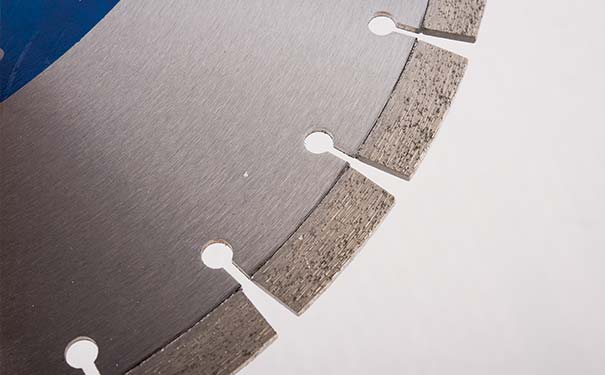 馬路切割機(jī)鋸片哪個(gè)廠家的鋸片好 性?xún)r(jià)比高? 馬路切割機(jī)鋸片哪個(gè)廠家的鋸片好 性?xún)r(jià)比高?