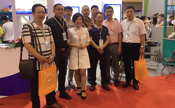 湖北昌利公司率團(tuán)參加第二十一屆中國(guó)超硬材 料技術(shù)發(fā)展論壇及“三磨”展覽會(huì) 湖北昌利公司率團(tuán)參加第二十一屆中國(guó)超硬材 料技術(shù)發(fā)展論壇及“三磨”展覽會(huì)