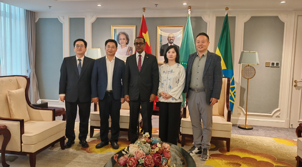 埃中商務論壇聚焦埃中經貿發展與投資機遇,湖北昌利公司受邀參加埃中商務論壇! 埃中商務論壇聚焦埃中經貿發展與投資機遇,湖北昌利公司受邀參加埃中商務論壇!